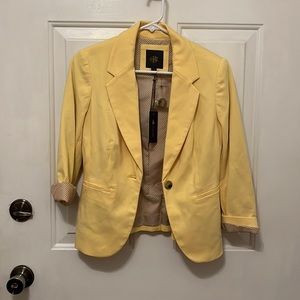 Brand new yellow blazer size XS